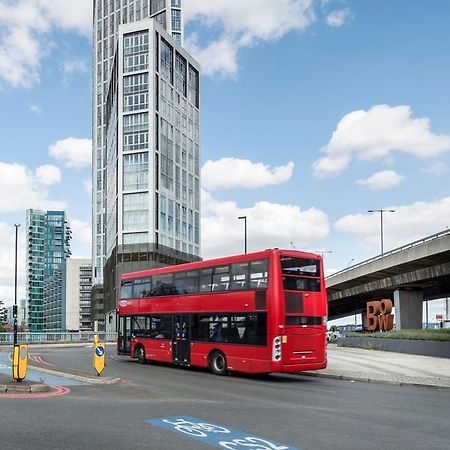 Luxury Stratford Apartment Londra Esterno foto