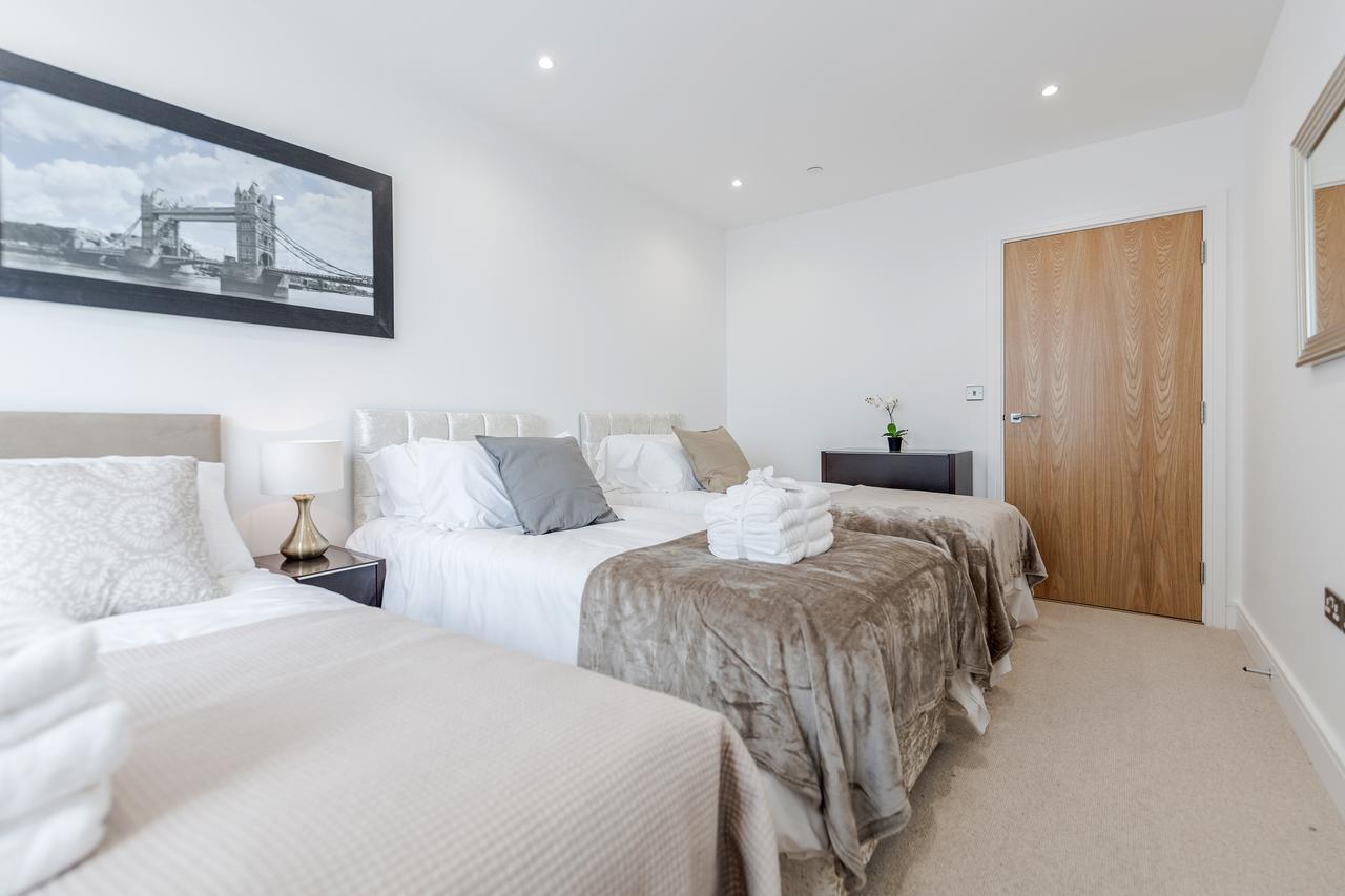 Luxury Stratford Apartment Londra Esterno foto