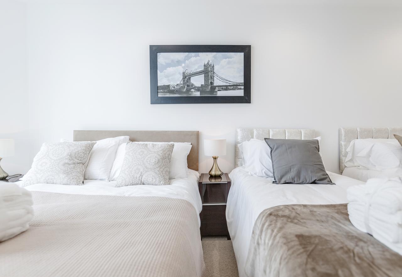 Luxury Stratford Apartment Londra Esterno foto