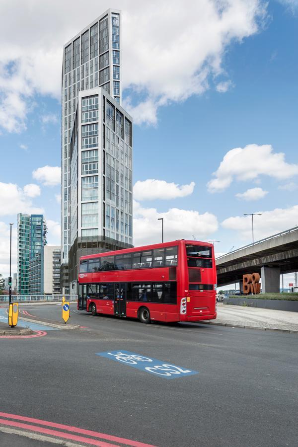 Luxury Stratford Apartment Londra Esterno foto