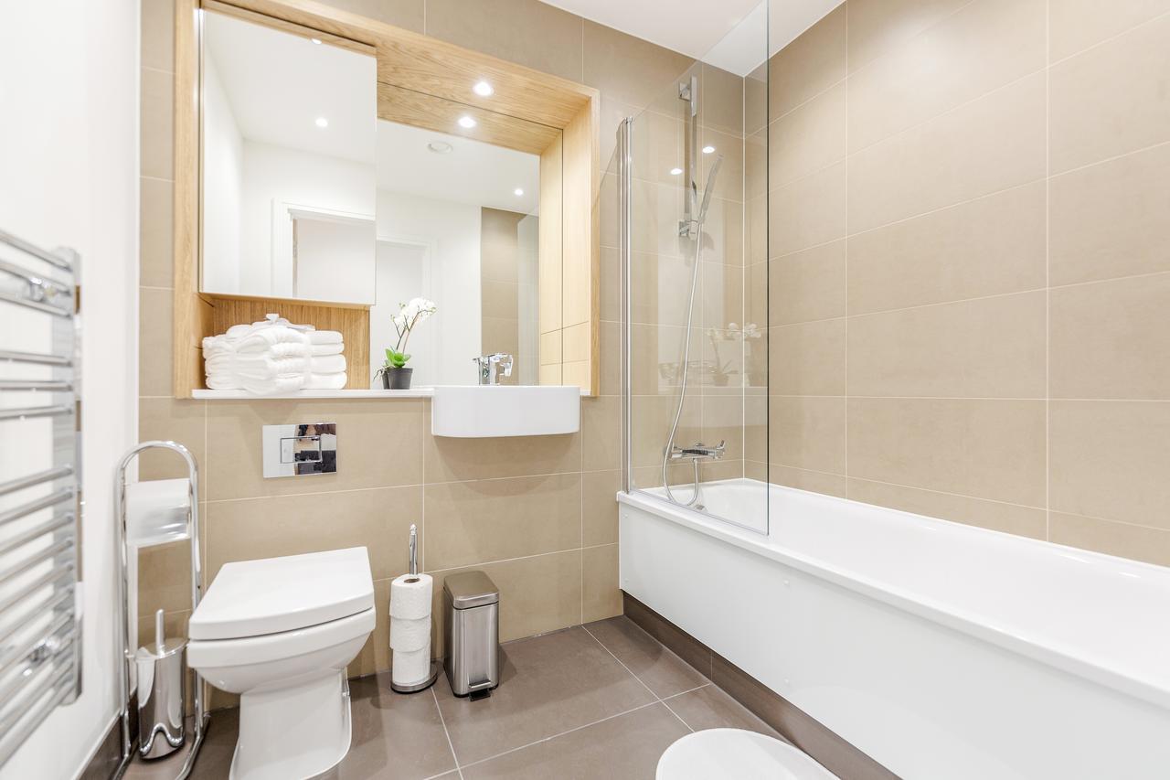 Luxury Stratford Apartment Londra Esterno foto