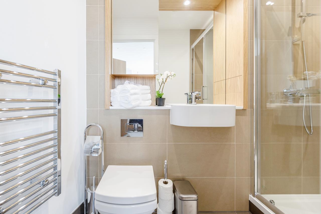 Luxury Stratford Apartment Londra Esterno foto