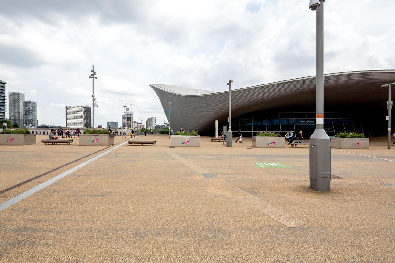 Luxury Stratford Apartment Londra Esterno foto