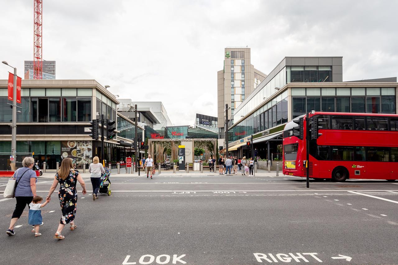 Luxury Stratford Apartment Londra Esterno foto